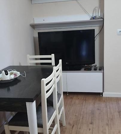Brand New Apartment Gjirokaster Exterior photo